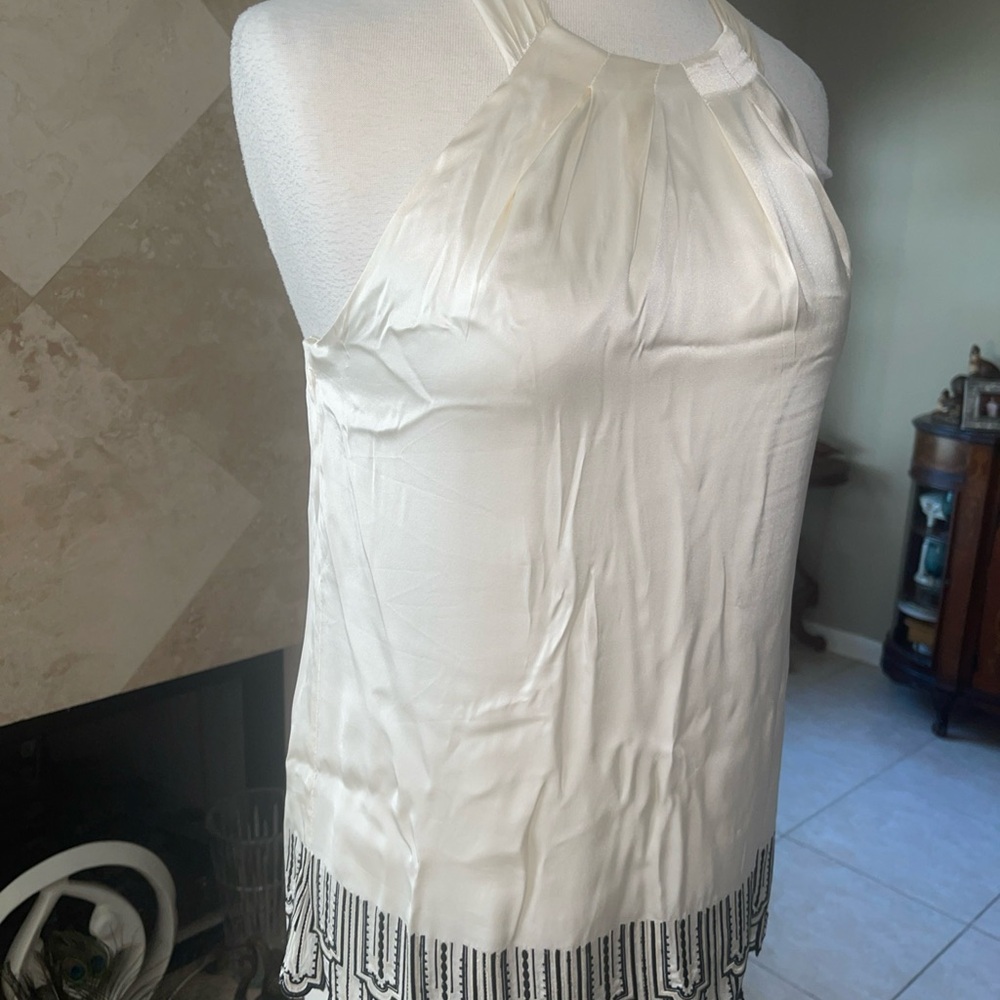 White House Black Market 100% Silk Cream Black Embroidered Bottom Tank Top Sz 8 - Picture 13 of 13